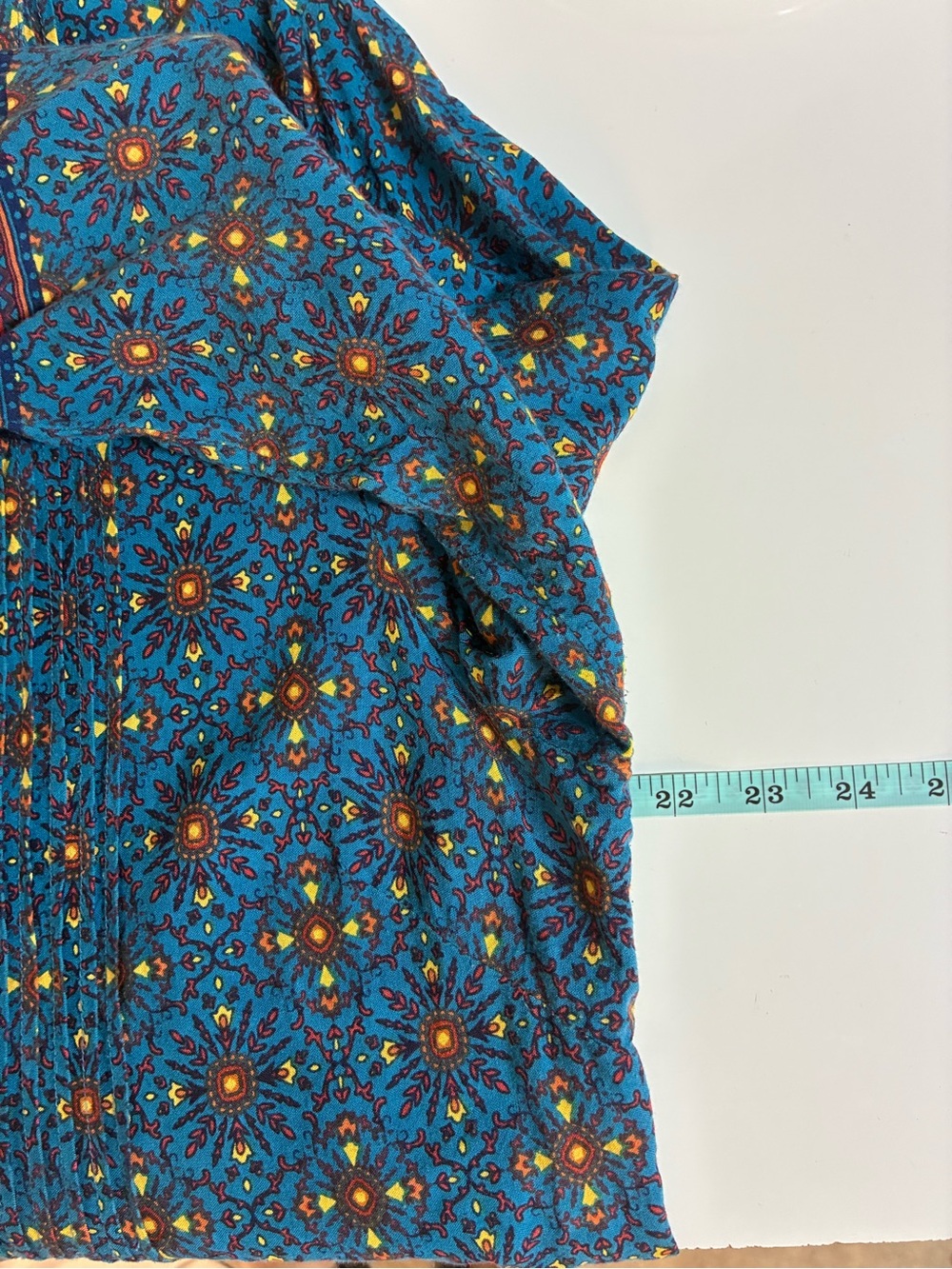 Coldwater Creek Bordering on Medallions Pintuck Button Front Tunic XL - Picture 8 of 9